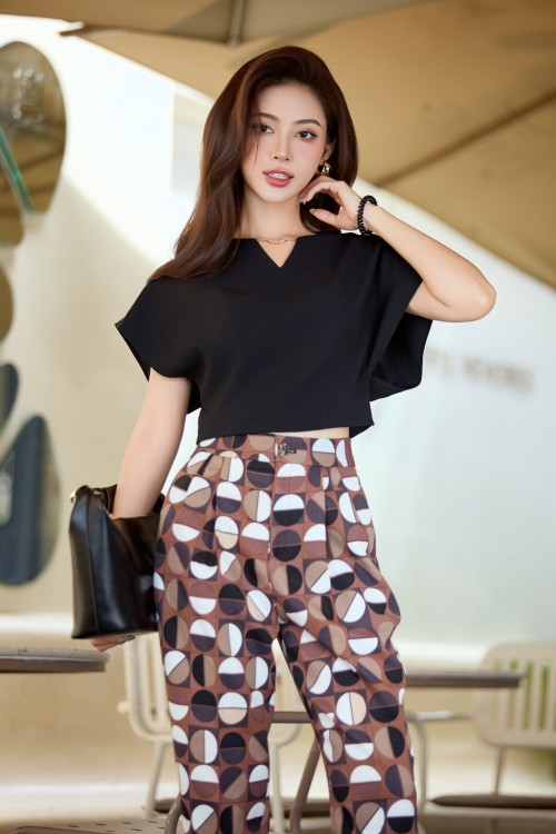 Sixdo Black Woven Blouse